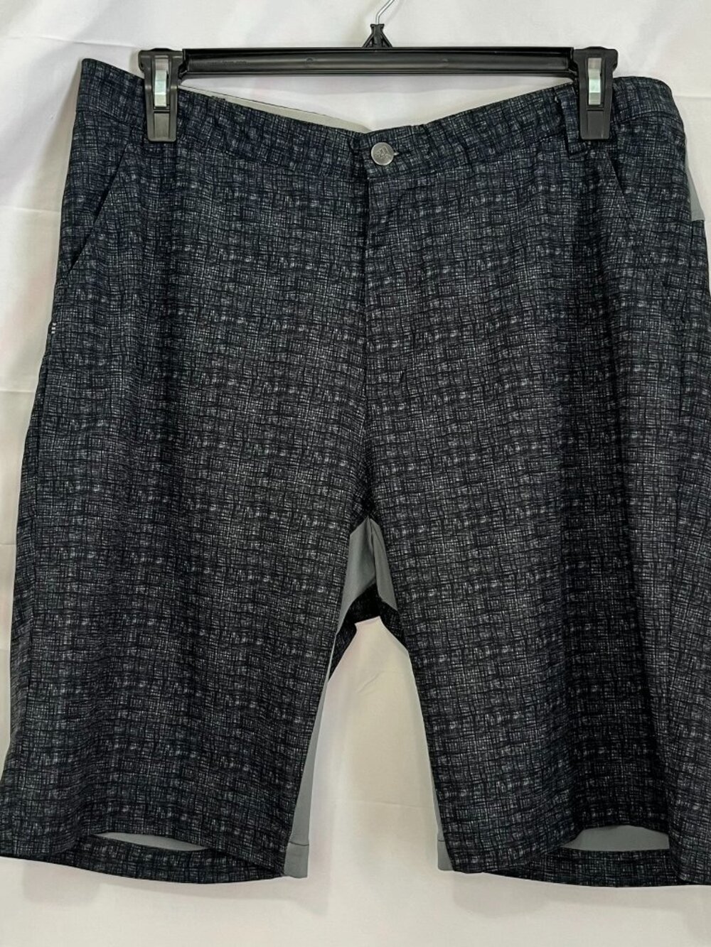 Adidas Golf Shorts Men’s Size 36 Gray Black Stretch Shirt Gripping Chino